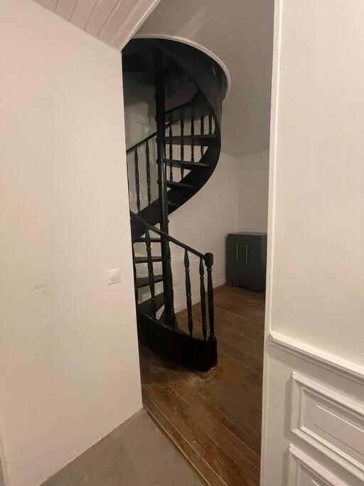Appartement Entier A Севран Екстериор снимка